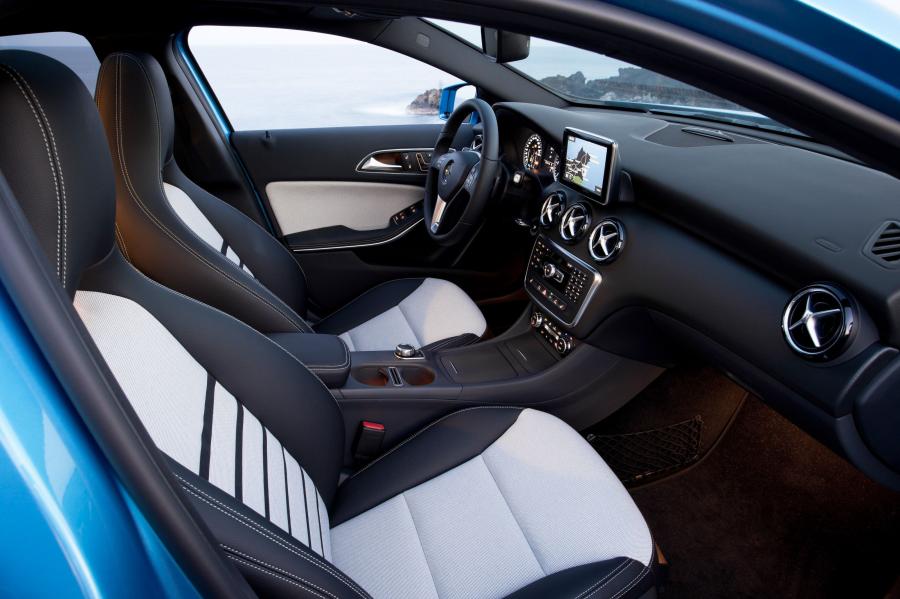  Mercedes-Benz A-Class 2013 года  (фото 25 из 45)
